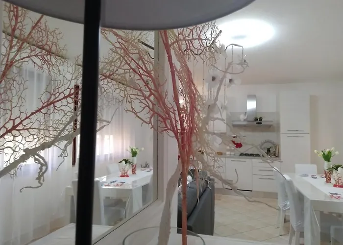 Rami Di Corallo Con Parcheggio Privato ---------- Apartman Pula